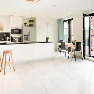 marble-lodge-luxury-apartments-center-of-antwerp.hotelsghent.com/