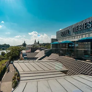 Niebieski Art & Hotell